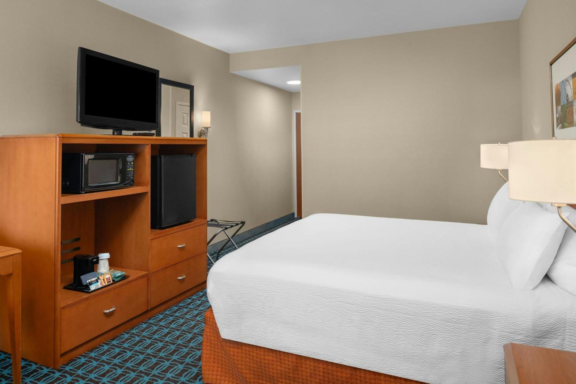 Fairfield Inn And Suites By Marriott Elk Grove Exterior photo